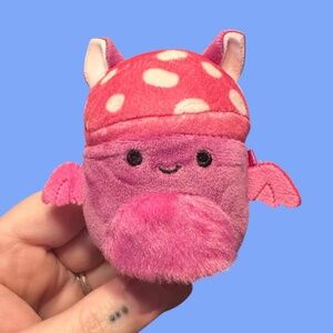 2.5” Squishmallows Micromallow Cosimo the Pink Mushroom Bat Mini Plush